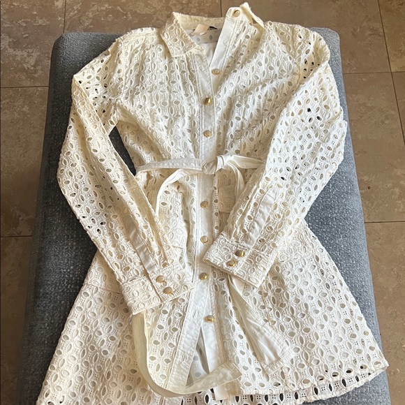 Zara Cream Eyelet Lace Blouse - Picture 1 of 3